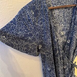 Marine layer blue flower print kimono sleeve tea length wrap dress.